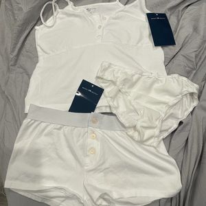 Brandy Melville white tiffany set